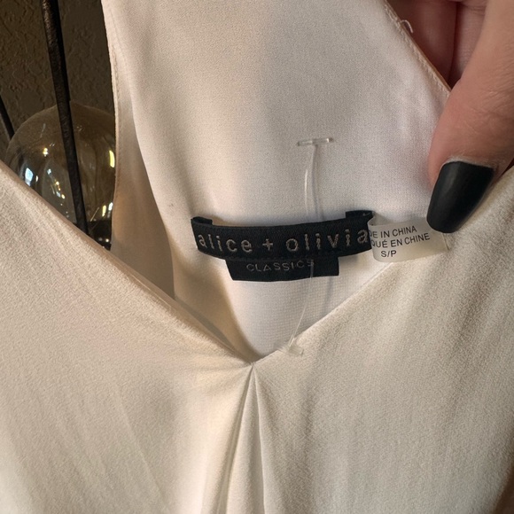 Dress - Picture 3 of 4